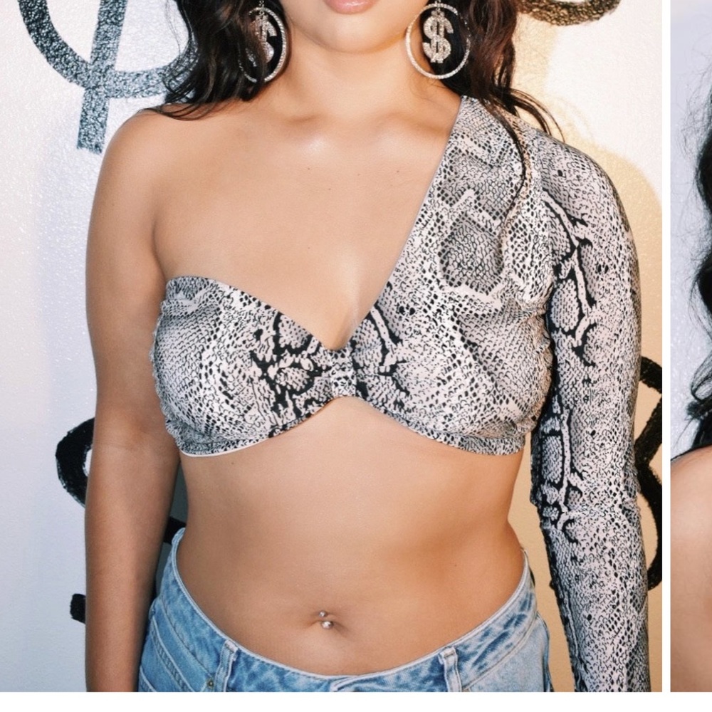 Grey Black and White Snakeskin Print Crop Top